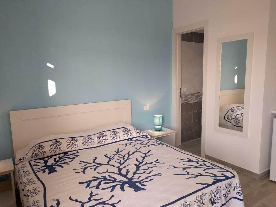 La Bussola Hotel Porto Cesareo Eksteriør billede